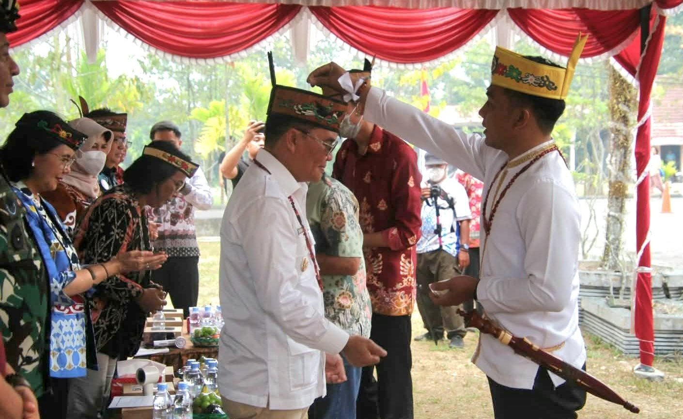 Gubernur Kalteng Hadiri Acara Ritual Mohon Hujan IAHN