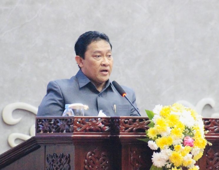 Wagub Kalteng Sampaikan Jawaban Atas Pandangan Umum Fraksi