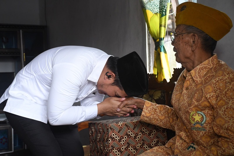 Bupati Pulang Pisau Anjangsana ke Kediaman Veteran