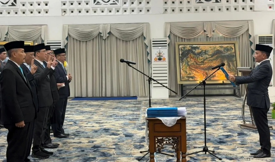 Gubernur Kalteng Lantik 5 Pejabat Eselon II