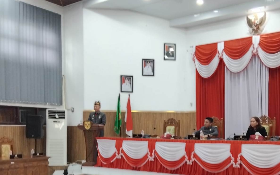 Bupati Gumas Tekankan Percepatan Realisasi PAD