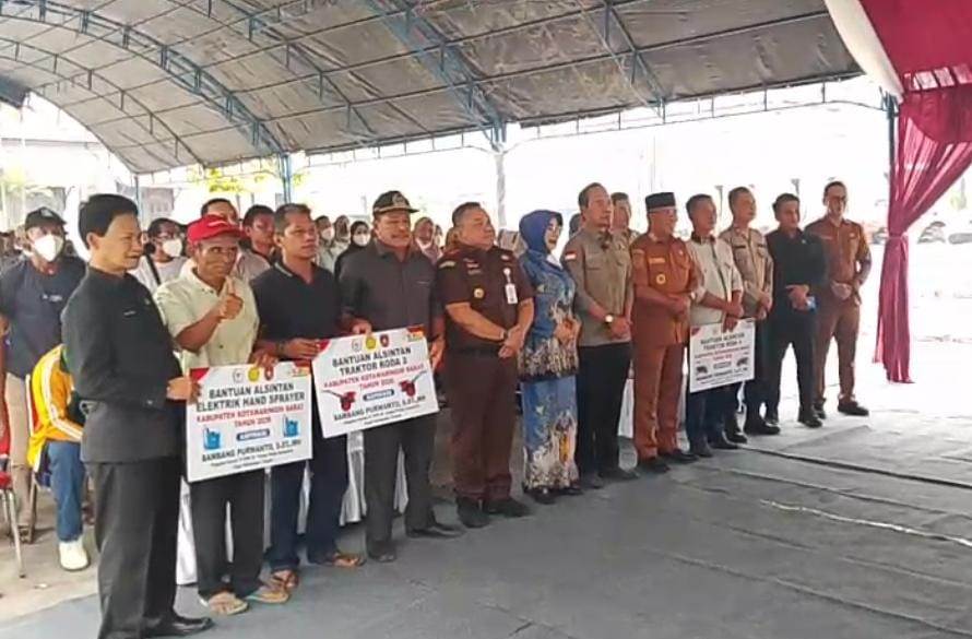 Dewan Minta Petani Merawat Bantuan Alsintan
